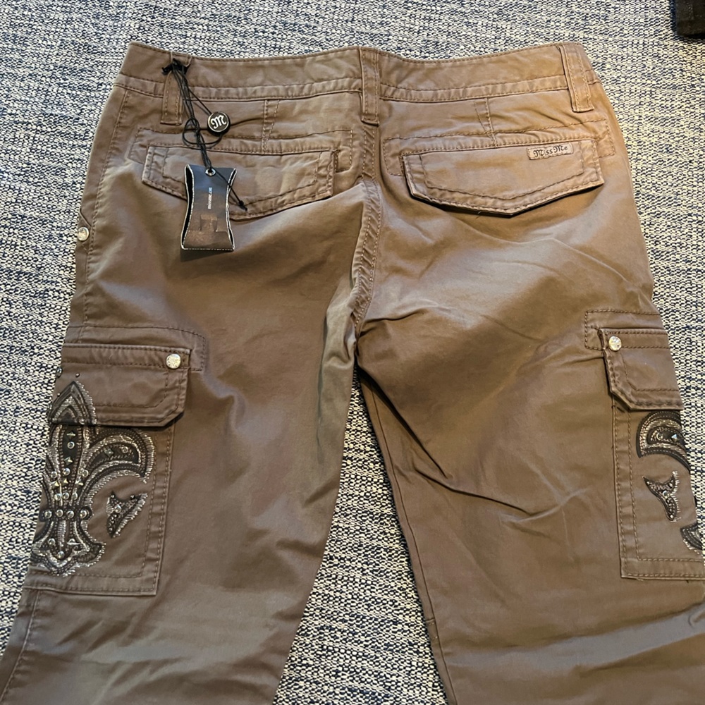 Miss Me cargo pant size 27